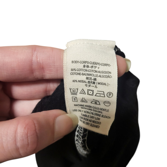 TP short sleeve black and white top, size xs - Picture 5 of 6